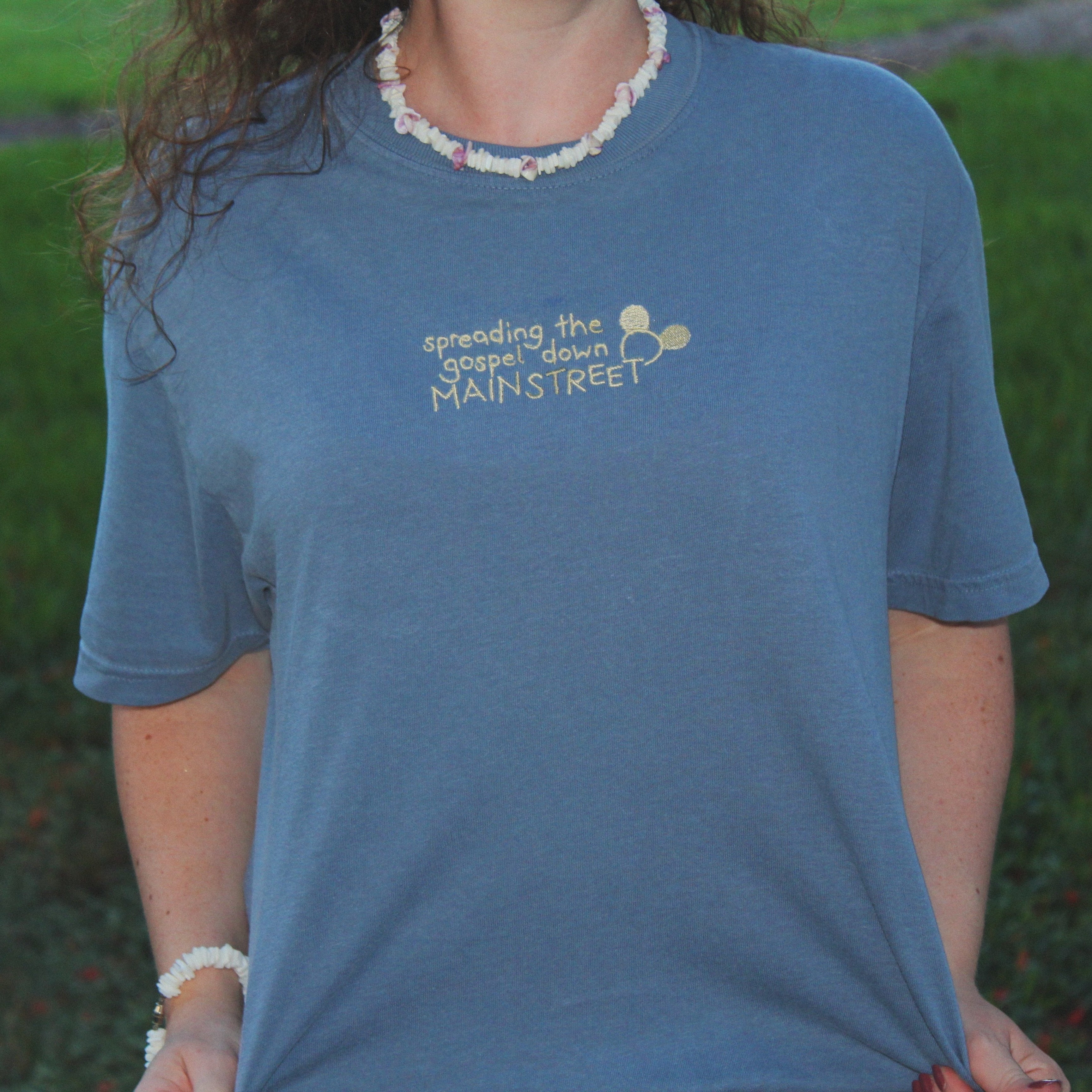 Minimal Gospel down Main | Embroidered T-Shirt